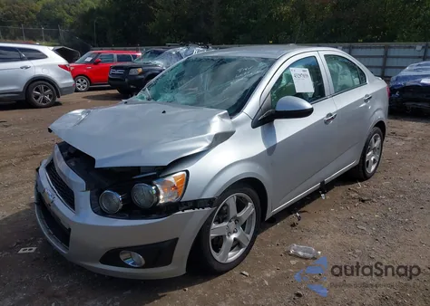 2016 Chevrolet Sonic Ltz Auto из США, поврежденный, VIN 1G1JE5SBXG4143583